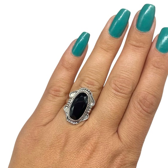 Black Onyx Ring Size 6 Solid 925 Sterling Silver Long Oval Shaped Boho Stone - Picture 3 of 9
